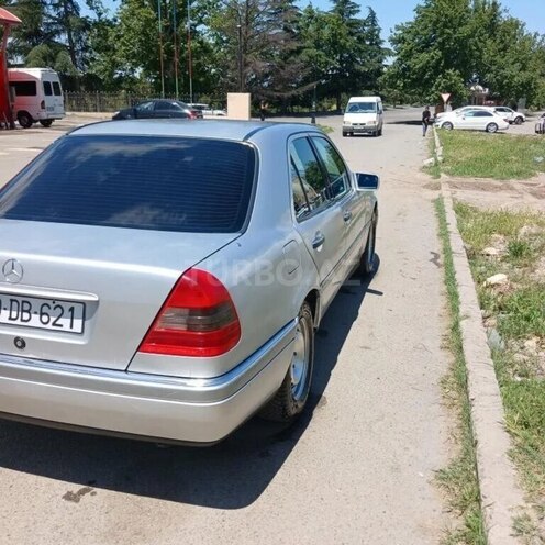 Mercedes C 200 1995, 437,258 km - 2.0 л - Oğuz