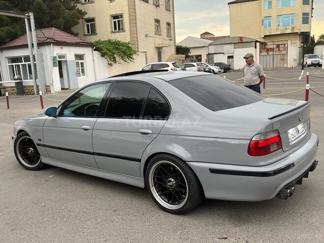 BMW 525