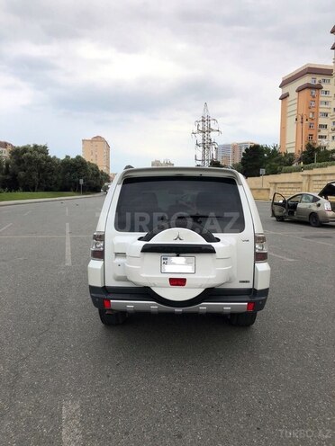 Mitsubishi Pajero 2007, 199,000 km - 3.0 л - Bakı