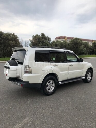 Mitsubishi Pajero 2007, 199,000 km - 3.0 л - Bakı