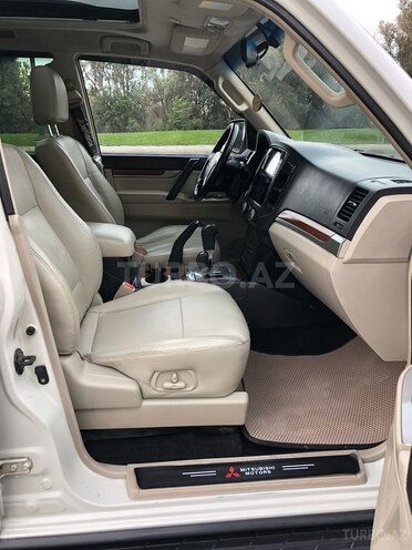 Mitsubishi Pajero 2007, 199,000 km - 3.0 л - Bakı