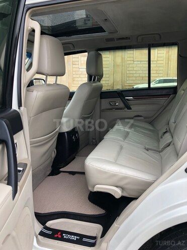 Mitsubishi Pajero 2007, 199,000 km - 3.0 л - Bakı