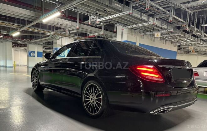 Mercedes E 220 d 2019, 357,100 km - 2.0 l - Bakı
