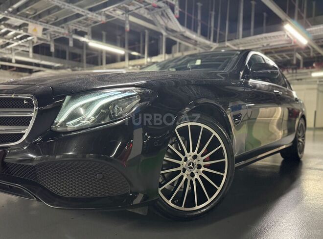 Mercedes E 220 d 2019, 357,100 km - 2.0 l - Bakı