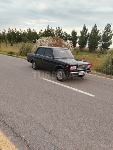 LADA (VAZ) 2107