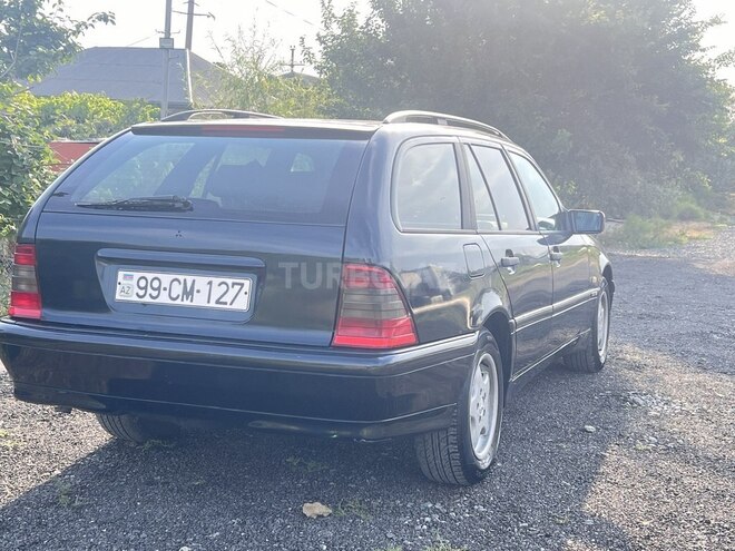 Mercedes C 200