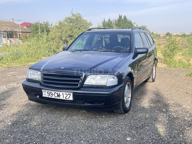 Mercedes C 200