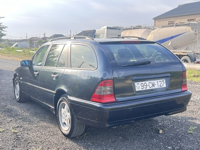 Mercedes C 200