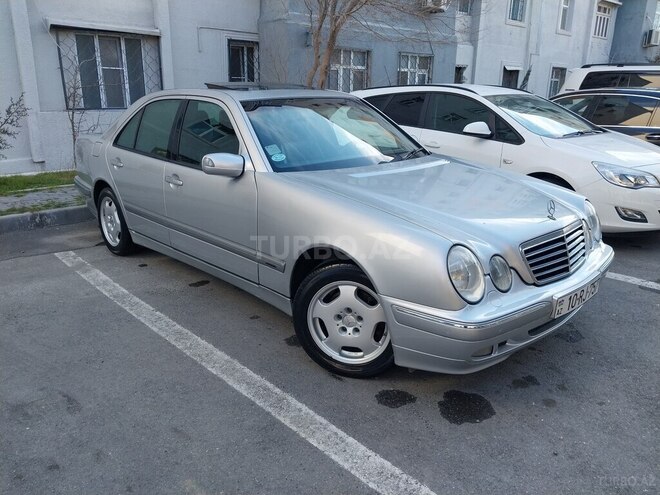 Mercedes E 280