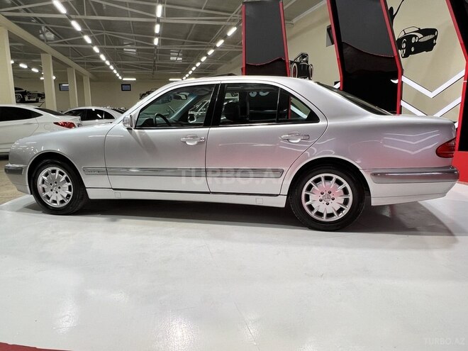 Mercedes E 280