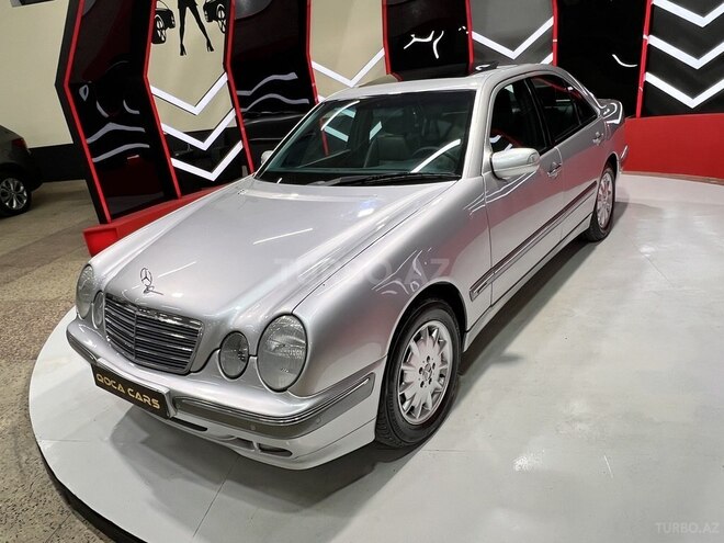 Mercedes E 280