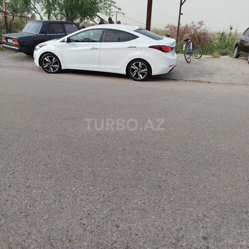Hyundai Elantra 2015, 98,742 km - 1.8 l - Bakı