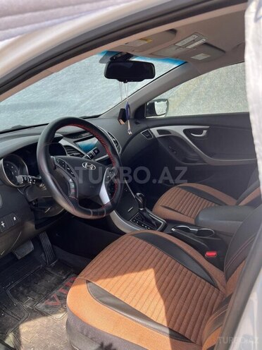 Hyundai Elantra 2015, 98,742 km - 1.8 l - Bakı