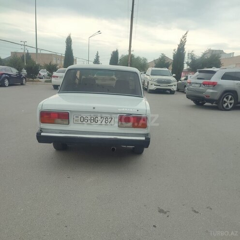 LADA (VAZ) 2107