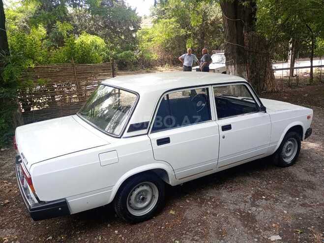 LADA (VAZ) 2107