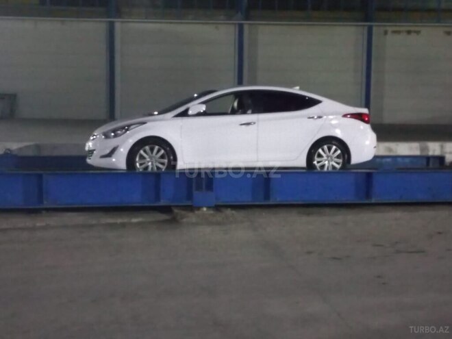 Hyundai Avante 2015, 150,240 km - 1.6 l - Xırdalan