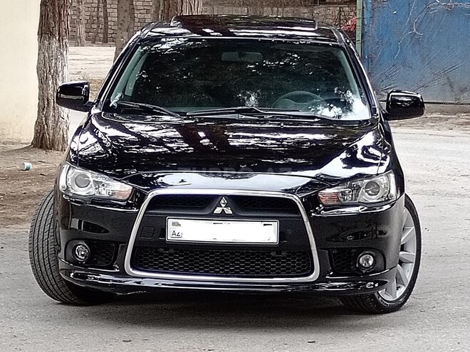 Mitsubishi Lancer