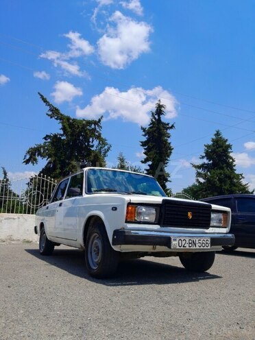 LADA (VAZ) 2107