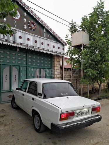 LADA (VAZ) 2107