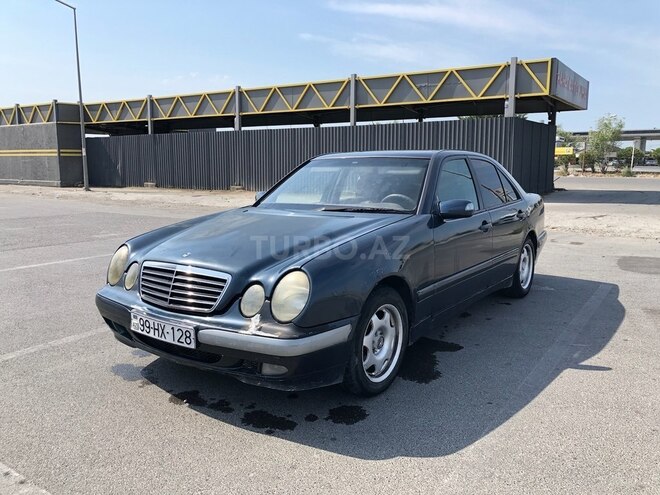 Mercedes E 220 2000, 312,000 km - 2.2 l - Bakı