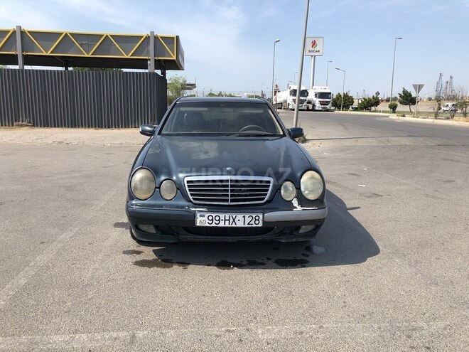 Mercedes E 220 2000, 312,000 km - 2.2 l - Bakı