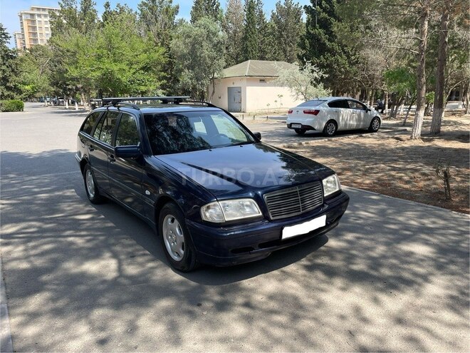 Mercedes C 180