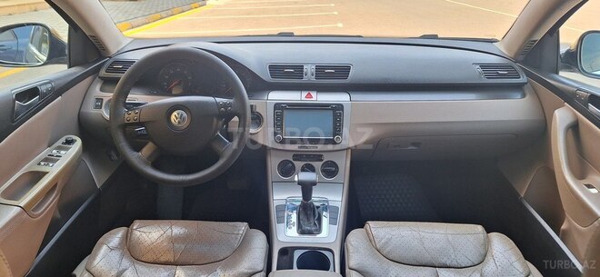 Volkswagen Passat 2006, 243,689 km - 2.0 л - Bakı