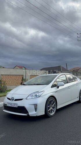Toyota Prius 2015, 180,000 km - 1.8 l - Sumqayıt