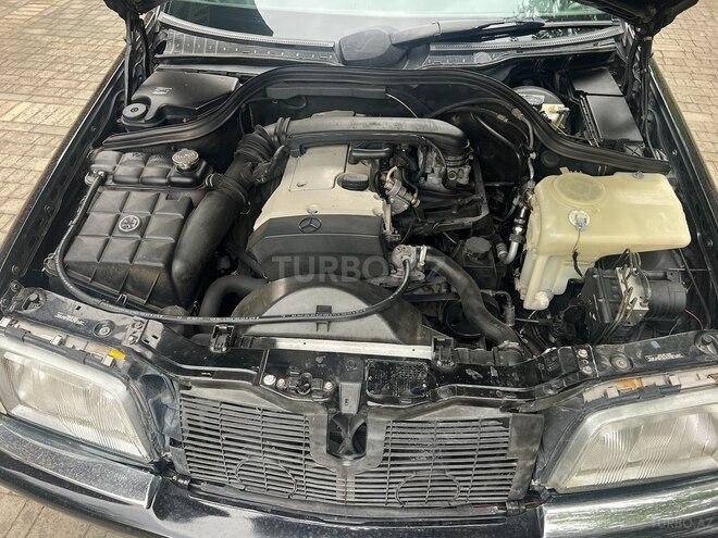 Mercedes C 230