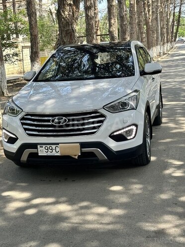 Hyundai Grand Santa Fe