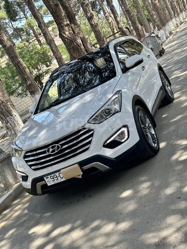 Hyundai Grand Santa Fe