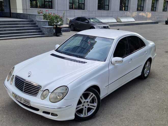 Mercedes E 220