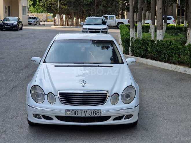 Mercedes E 220