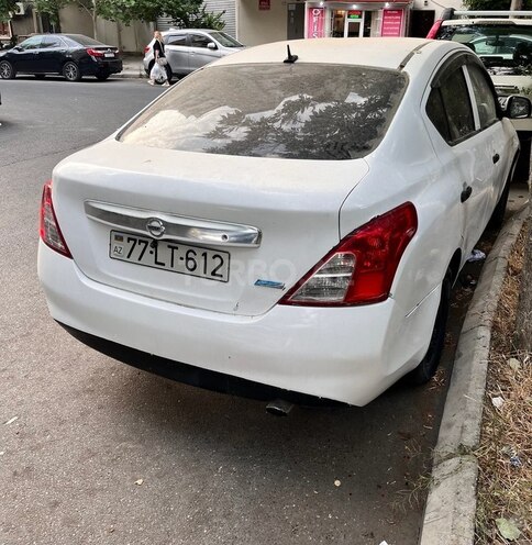 Nissan Sunny 2014, 230,000 km - 1.8 l - Bakı