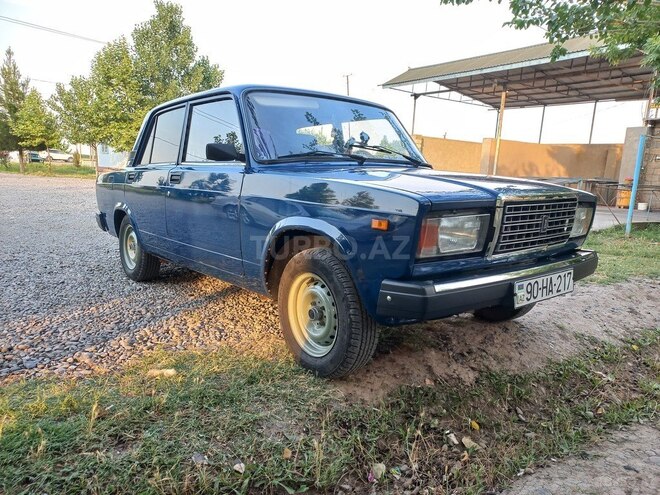 LADA (VAZ) 2107