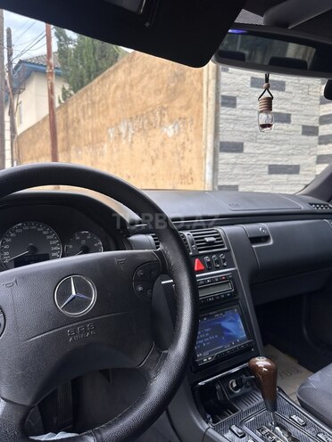 Mercedes E 270