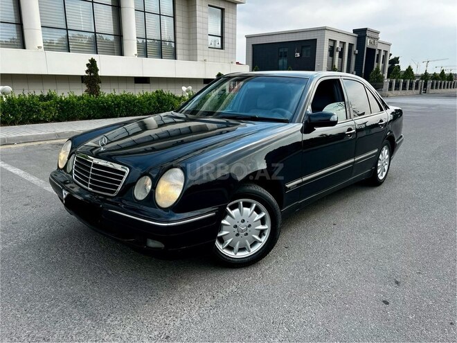 Mercedes E 240