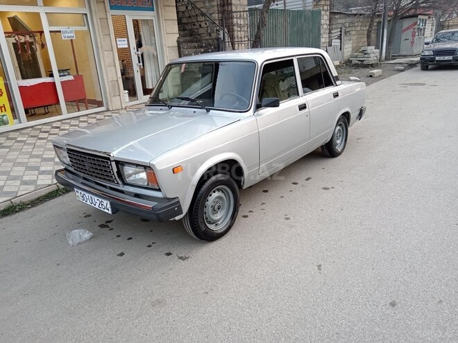 LADA (VAZ) 2107