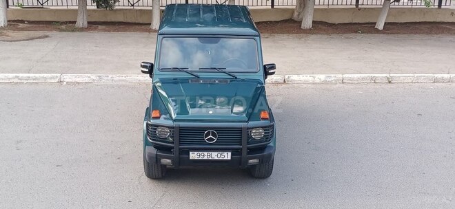 Mercedes G 300