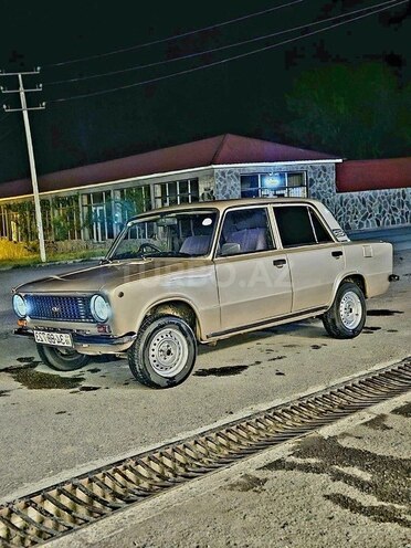 LADA (VAZ) 21011