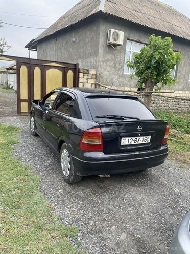 Opel Astra 1998, 200,000 km - 1.6 l - Qax