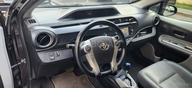 Toyota Prius C 2013, 192,017 km - 1.5 l - Bakı