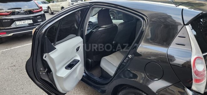 Toyota Prius C 2013, 192,017 km - 1.5 l - Bakı