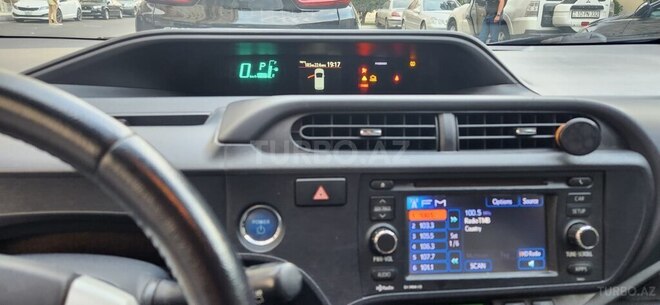 Toyota Prius C 2013, 192,017 km - 1.5 l - Bakı