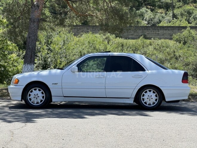 Mercedes C 200 1998, 380,000 km - 2.0 l - Quba