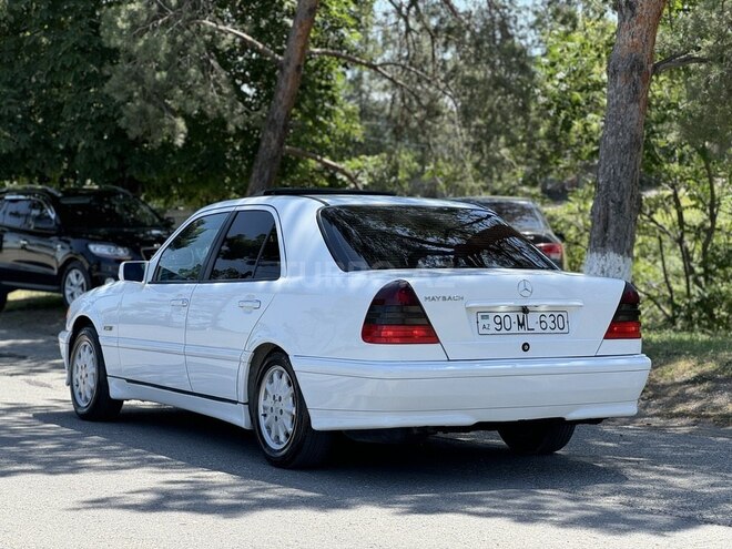Mercedes C 200 1998, 380,000 km - 2.0 l - Quba