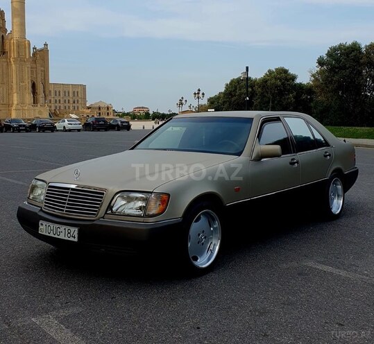 Mercedes S 320