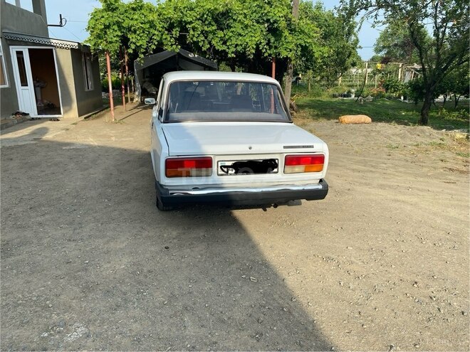 LADA (VAZ) 2107