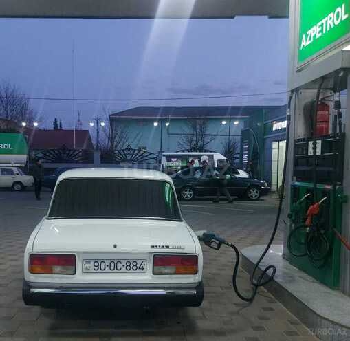 LADA (VAZ) 2107