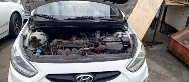 Hyundai Accent 2014, 230,000 km - 1.6 л - Bakı
